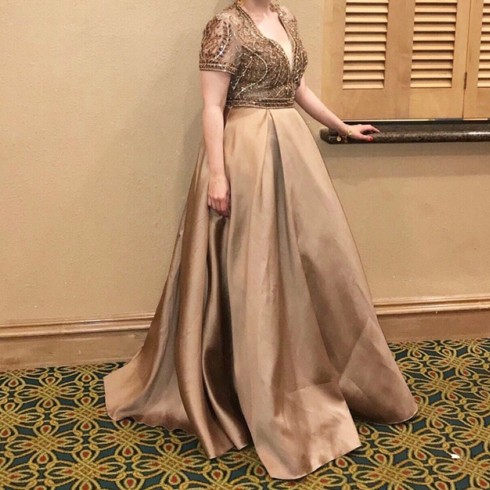 Stunning gold gown